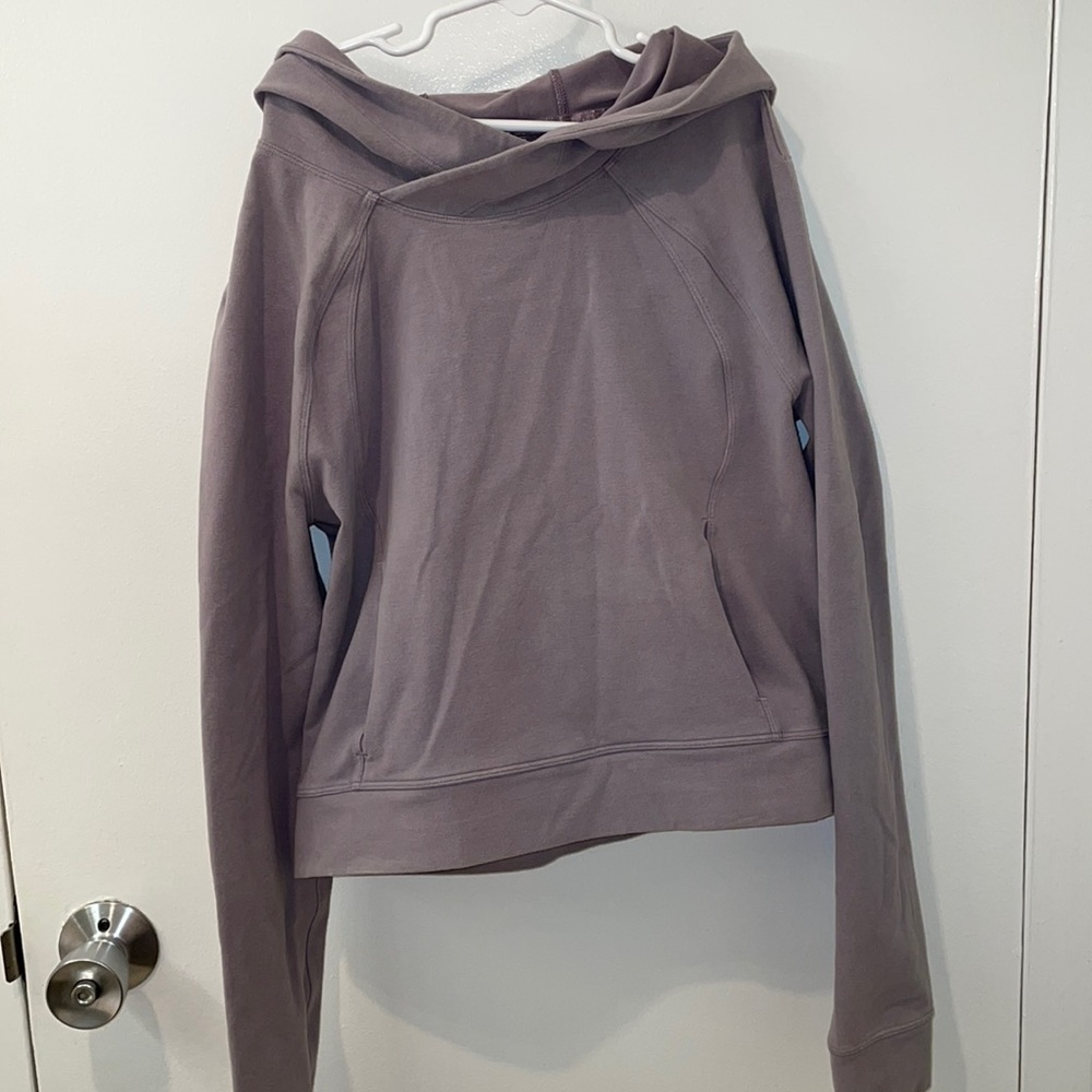 Lululemon Sweatshirt